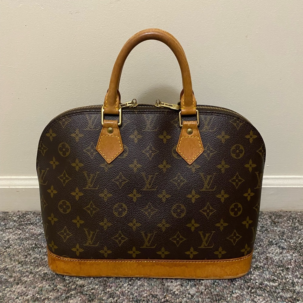 Authentic Louis Vuitton Alma Monogram Handbag